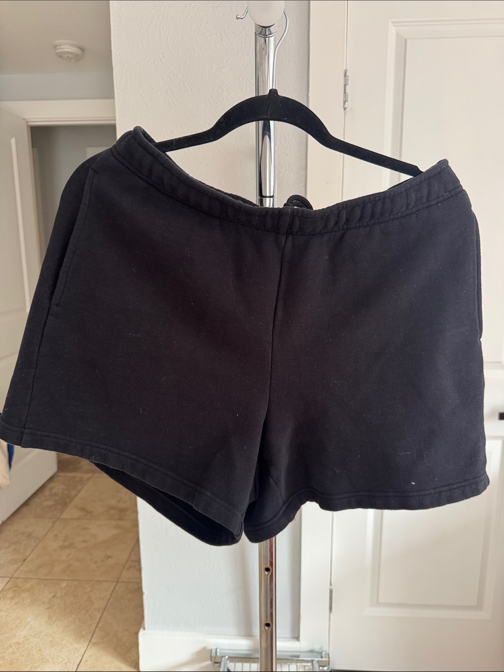 Aritzia Black Cozy Pull-On Athletic Shorts